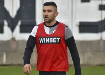 ЦСКА София в Шок: Единственият Им Останал Звезден Играч Сензационно Преминава в Ботев Пловдив – Краят на Една Ера?