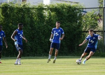 Левски отрича интерес към свободния агент защитник Андреа Христов