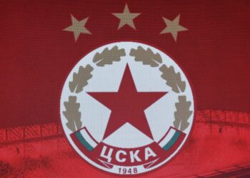 Бившият спортен директор на ЦСКА прави стряскащи разкрития: “Левскар ръководи клуба!”