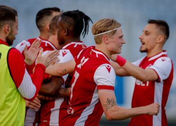 НАЙ-ГОЛЯМАТА ШЕГА! НА СЛЕДВАЩИЯ ТРЕНЬОР НА ЦСКА Е ОБЕЩАН “ОГРОМЕН БОНУС ЗА ТИТЛА” СРЕД ПРЕДСМЪРТНИТЕ ГЪРЧЕНИЯ НА КЛУБА – МИЛИОНИ ЗА МИРАЖ, ДОКАТО “АРМИЯТА” КЪРВИ!