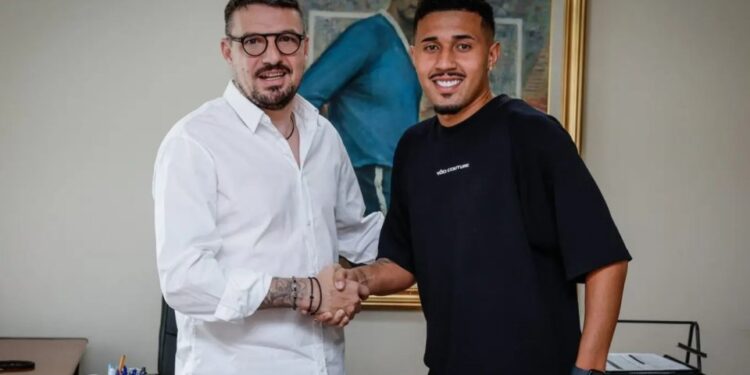 ЦСКА София финализира сделка за полузащитник: Бразилски талант се присъединява към редиците