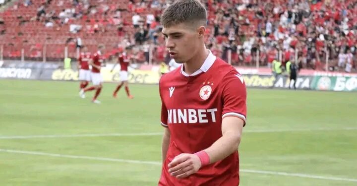 Станислав Шопов напуска ЦСКА с изненадващ трансфер