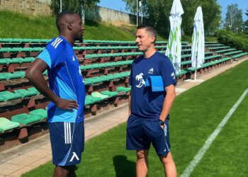 ЛЕВСКИ ПОТЕГЛИ КЪМ НОВИ ВЪРХОВЕ! “СИНЯТА” ЛАВИНА СТАРТИРА ПОДГОТОВКА В ПРАВЕЦ!