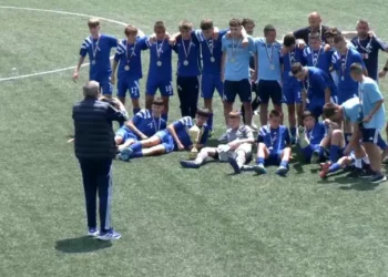 В последния, 14-ти кръг от Първата осмица, Левски победи връстниците си от Спартак (Варна) с 2:0