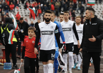 ПРОРОКЪТ НА ГИБЕЛТА ПРОГОВОРИ! „НЕ ЗНАМ КАКВО СЕ СЛУЧВА В КЛУБА!“ – ЧОВЕКЪТ, КОЙТО УВОЛНИ ТОМАС, ОТПРАВЯ СМРАЗЯВАЩО ПРЕДУПРЕЖДЕНИЕ: БЪЛГАРСКАТА ДУША НА ЦСКА УМИРА, ПРЕДСТОИ ЧУЖДО ЗАВЛАДЯВАНЕ!