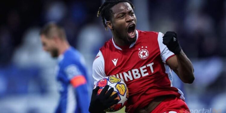 Аарон Исека поема №9 в ЦСКА, Бютюки слага №10, а Теодор Иванов избира №14