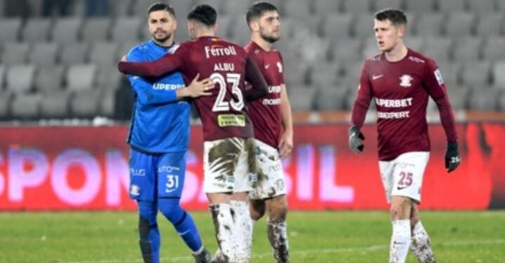 RAPID BUCURESTI ESTE PRINCIPALUL ÎN ACHIZIȚIA UNUI TALENTAT EXTRER: Rapid face un comunicat de transfer, Universitatea Craiova ajungând la un contract de 15 milioane de lire sterline 🤝