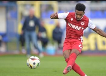 ЦСКА избра да поеме търпелив и предпазлив път с крилото Джейсън Локило, след контузията му Прочетете още