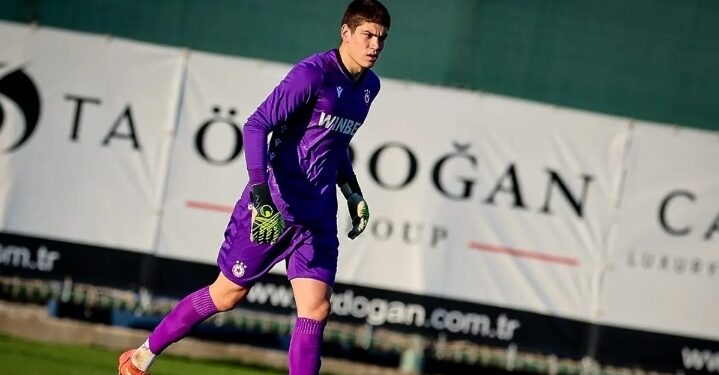 УДАР ЗА КЕРКЕЗ: Фьодор Лапухов, който според съобщения е извън игра поради контузия, създава допълнителни тактически затруднения за ЦСКА – кошмар за новия старши треньор Душан Керкез!