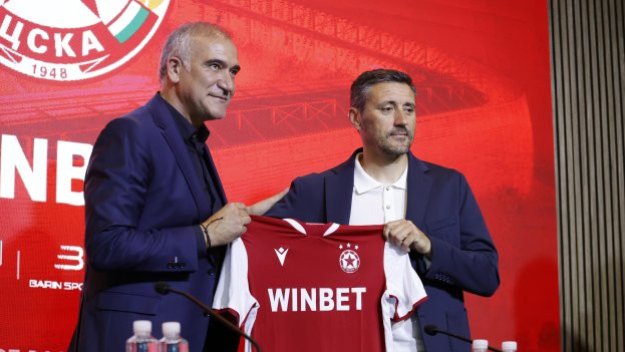 ЦСКА преговаря с ЦСКА 1948! „Червените“ взимат сина на своя легенда