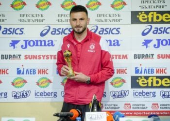 Защитникът на ЦСКА Лумбард Делова загатва за бъдещ трансфер