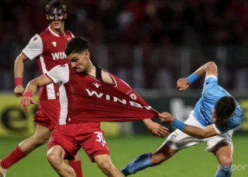 БЕЗКРАЙНИЯТ КОШМАР НА ЦСКА: ВСЕ ОЩЕ БЕЗ ШЕФ! – ТРЕНЬОРСКОТО ФИАСКО СЕ ЗАДЪЛБОЧАВА, НАД 15 КАНДИДАТИ, А КЛУБЪТ ОСТАВА В КАПСУЛИРАЩА ПРАЗНОТА, ИЗКРЪВЯВАЩ НАДЕЖДА!