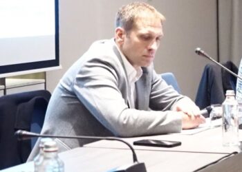 Най-добрият голмайстор на България за всички времена, Стилиян Петров, наскоро сподели трогателни размисли след специален мач в чест на футболната си икона Мартин Камбуров.