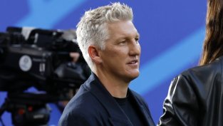 НЕВИДИМАТА РЪКА! БЪЛГАРСКА СИРЕНА РАЗКРИТА КАТО КАТАЛИЗАТОР ЗА РАЗДЯЛАТА НА ШВАЙНЩАЙГЕР-ИВАНОВИЧ – СКАНДАЛ С ЕПИЧНИ ПРОПОРЦИИ!