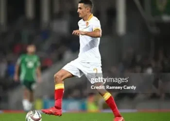 Невероятна лоялност: Халф шокира Висшата лига, взима драстично намалена заплата за завръщане в Левски!