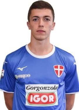 Спешна новина: Христо Иванов ще бъде обявен за нов играч на Левски София, докато Наско Сираков се стреми да върне Левски в европейския футбол през следващия сезон