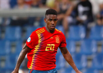 Финансова буря: Забранен бонус от треньора на ЦСКА разтърсва млад играч и духа на отбора!