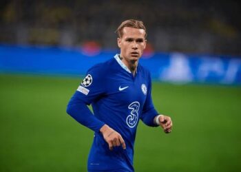 Левски София шокира футболния свят: Треньорът по слухове привлича суперзвезда на Челси в сензационна сделка!