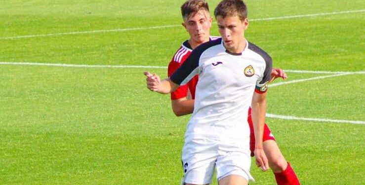 Невероятна вярност: Национална звезда отхвърли богатство, за да се завърне в Левски!