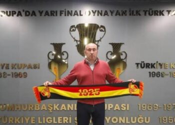 Станимир Стоилов и неговият отбор в Гьозтепе са се насочили към ключова фигура от халфовата линия на ЦСКА Прочетете още