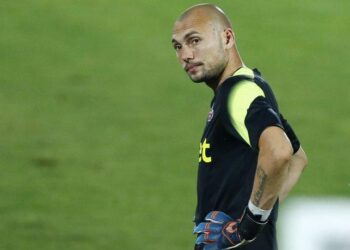 Тъй като договорният статус на Орлинов е неуреден, се очаква решение за бъдещето му да бъде взето през следващите дни.