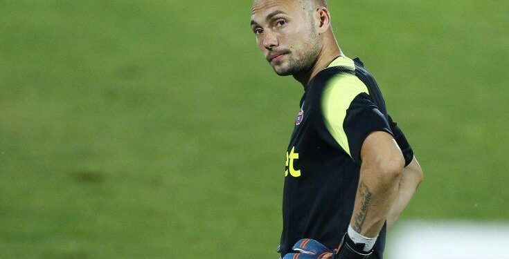 Тъй като договорният статус на Орлинов е неуреден, се очаква решение за бъдещето му да бъде взето през следващите дни.