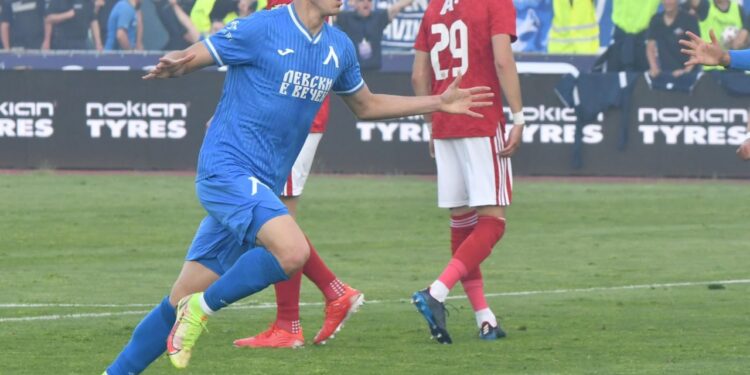 Шок сред феновете! Левски се раздели с Илиян Стефанов, за да спести 56 000 лева