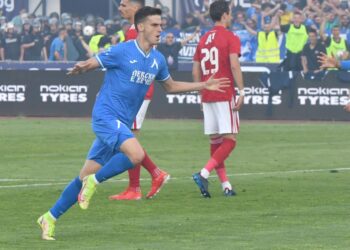 Бяс у феновете! От Левски се разделили с Илиян Стефанов, за да спестят 56 000 лева