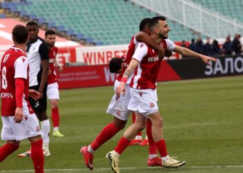 ПОЗОРЪТ НА „14“! ТАЙНСТВЕНОТО СЪОБЩЕНИЕ НА ЦСКА РАЗОБЛИЧАВА КАТАСТРОФАЛНИЯ ПРОВАЛ НА ТОМАС – ТОЗИ ТРЕНЬОР ЛИ Е НАЙ-НЕКОМПЕТЕНТНИЯТ В ИСТОРИЯТА НА КЛУБА?