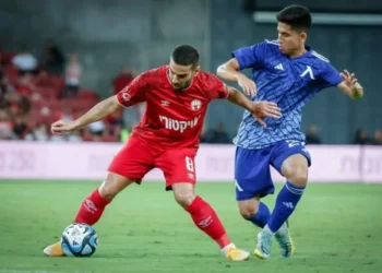 Съдбата на Асен Митков в Левски е решена: Без него срещу Апоел в Лига Европа