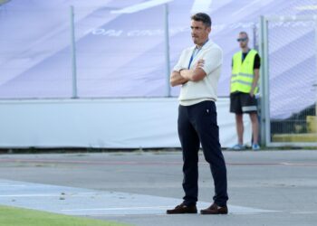 Веласкес не иска Сангаре и Рупанов! Левски спешно към партньори: Търси нов нападател Пълни подробности