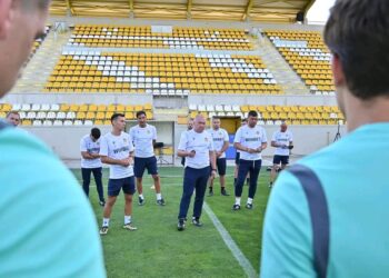 Новият старши треньор на Ботев Пловдив Николай Киров постави пет строги правила на играчите си, ако искат да останат в отбора