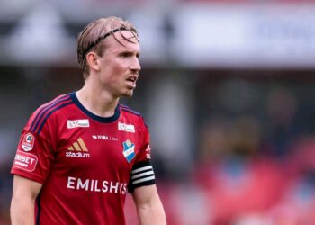 ЦСКА София потвърди шведския полузащитник Давид Сегер като последно лятно попълнение