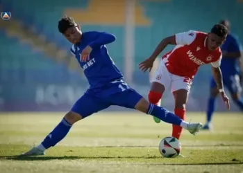 “Играч на Левски разкъсва защитата на ЦСКА с бляскаво представяне”