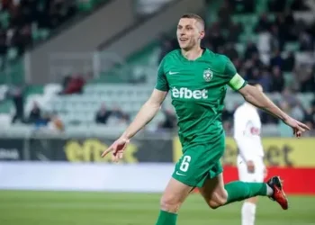 Шок в българския футбол! ЦСКА е на прага да подпише сензационен трансфер с изключително талантливия Якуб Пьотровски, преговорите са в разгара си!