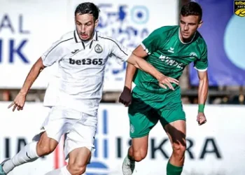 Умел контрол или случаен момент? Човекът от Левиск действа с топка и дреха едновременно