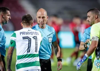 Как играч на ЦСКА каза на рефера да не го санкционира по време н