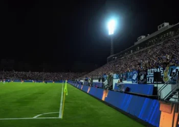 Левски София Отваря Вратите: Безплатни Билети за Ключовия Сблъсък с Брага!