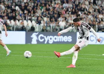 Защо играч на ЦСКА отказа да вкара гол преди евентуален трансфер