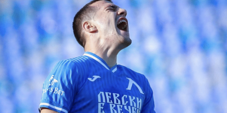 Левски вече може да продава Марин Петков, заместникът му се завърна в България