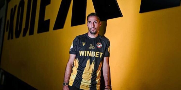 Ивелин Попов остава в Ботев Пловдив и запазва капитанската лента