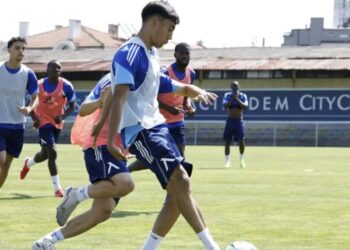 Шест неща, забелязани като Левски София се подготвя за европейски сблъсък при закрити врата