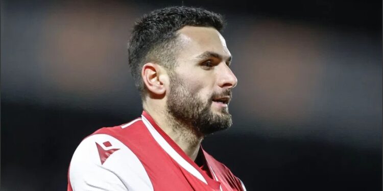 Делова отказа Динамо Киев, докато ЦСКА работи за неговото задържане