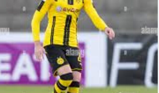 Смел Ход на Левски: Треньорът Набелязва Испански Диамант за Бъдещето!