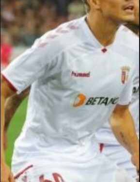 Синият Месия се Завръща! Левски Си Осигури Суперзвезда от Националния Отбор в Електризираща Сделка!