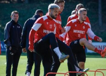 Българска Национална Звезда Се Присъединява към Левски София в Сделка-Блокбъстър!