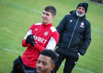 ЦСКА е на дъното? Защо феновете са в шок от проблемите отзад и липсата на класа!