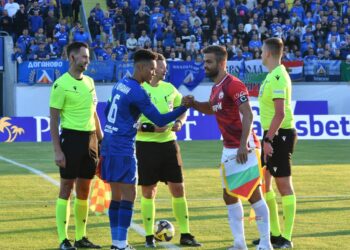 „ЦУНАМИ“ ОТ ОТЧАЯНИЕ ЗА ФЕНОВЕТЕ НА ЛЕВСКИ: Шефовете на клуба Заявиха „БЛАГОДАРИМ ВИ… но НЕ можем да променим ЗАКОНА заради ВАС!“ Мечтата за стадион РАЗБИТА?!