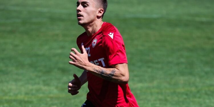 Няма никакво оправдание за Душан Керкез, ако не бие Славия! И топ-крило подсилва „армейците“ за „Овча купел“