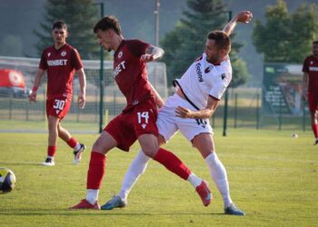 Шок в ЦСКА! Защо оставиха само един българин? Неговият баща ще бъде на трибуните, но ето какво казват цифрите за бъдещето му!